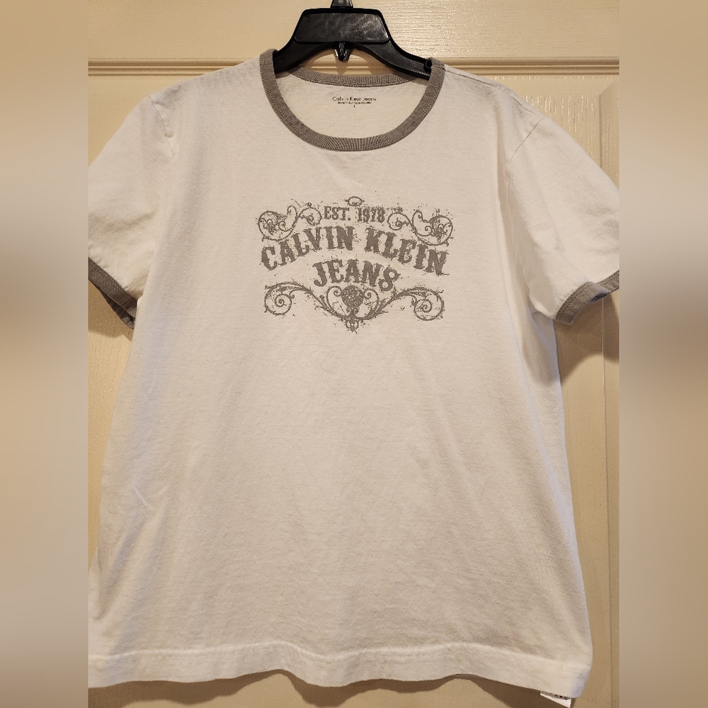Calvin Klein Jeans White and Gray Short Sleeve Tee